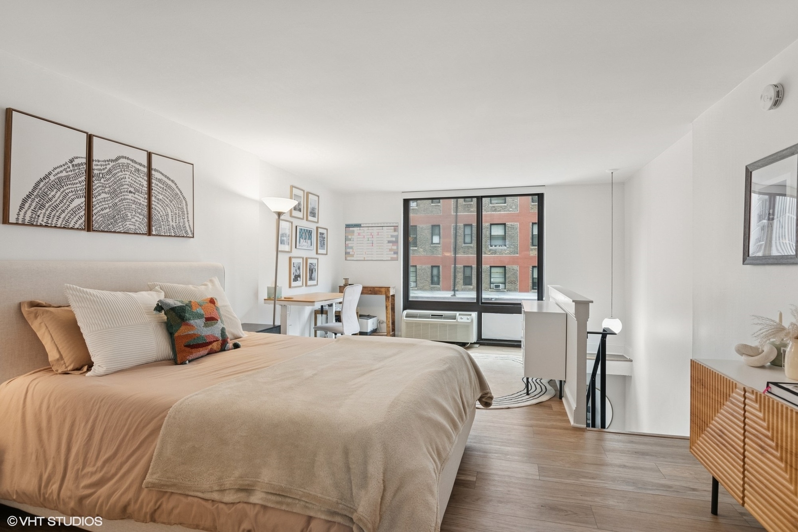 1221 N DEARBORN Street Unit: 607S