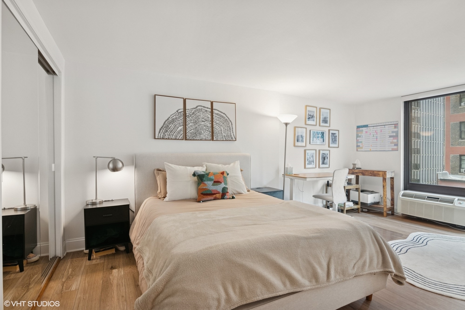 1221 N DEARBORN Street Unit: 607S