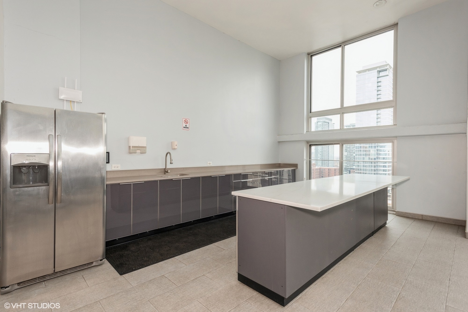1221 N DEARBORN Street Unit: 607S