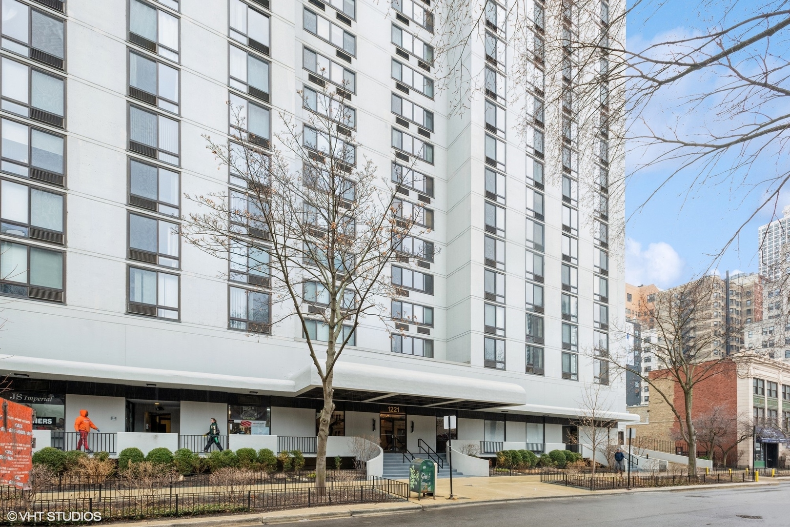 1221 N DEARBORN Street Unit: 607S