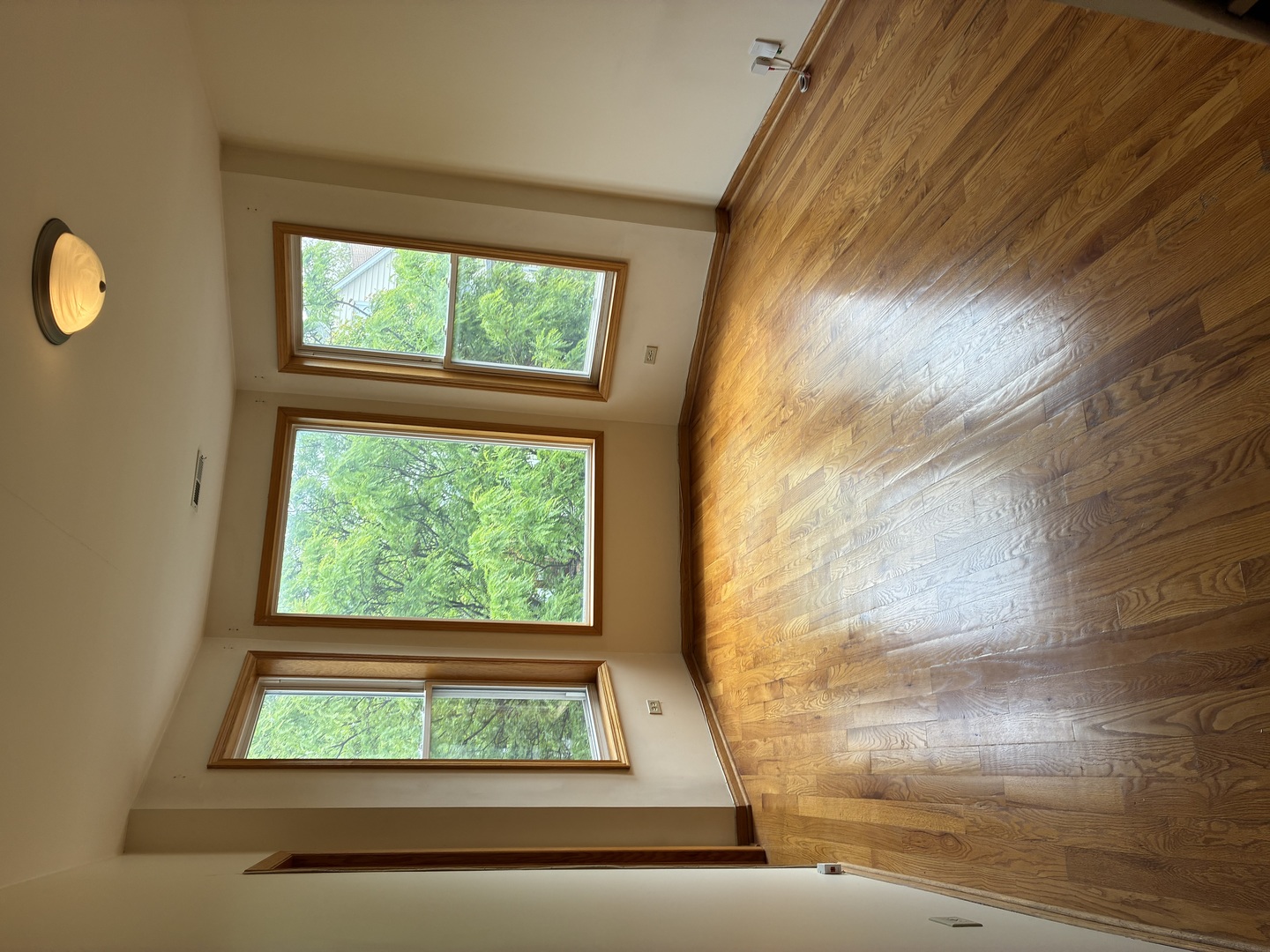 2710 N Ridgeway Avenue Unit: 2