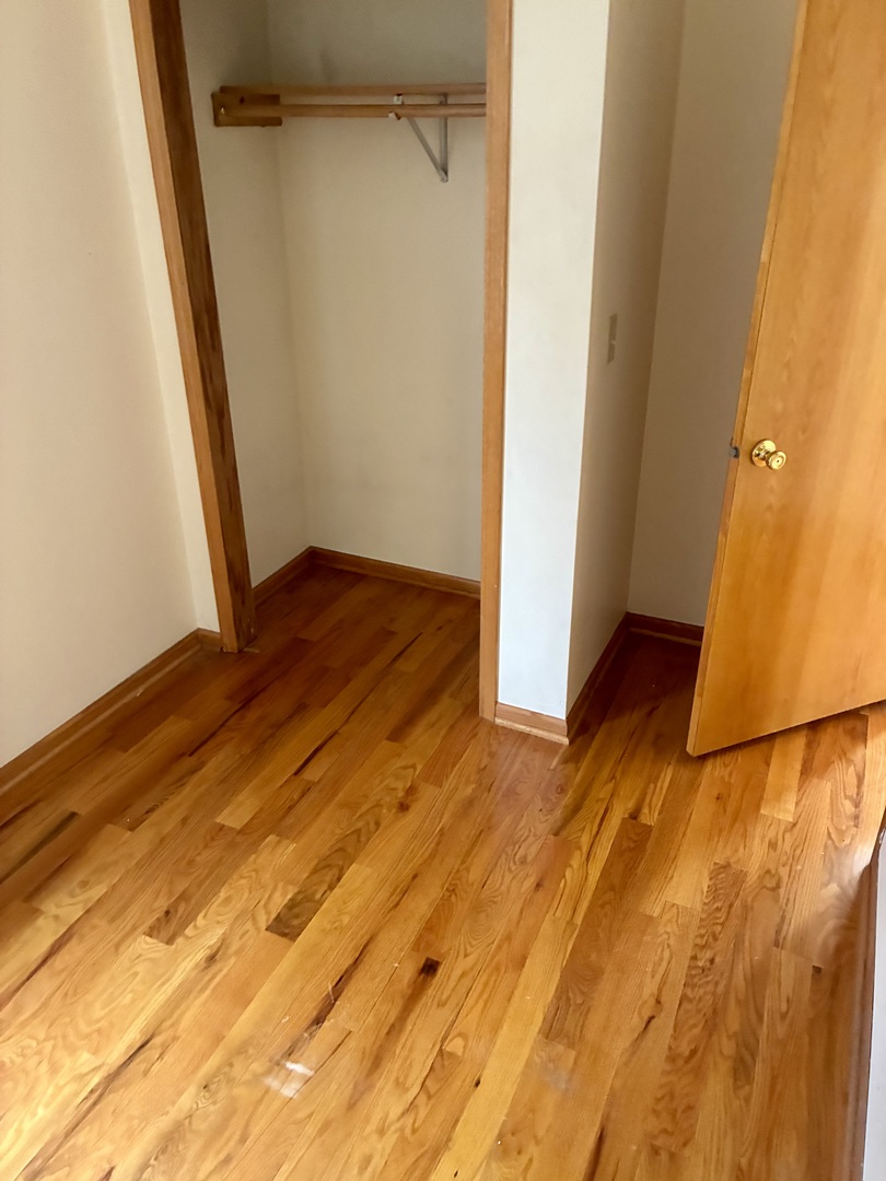 2710 N Ridgeway Avenue Unit: 2