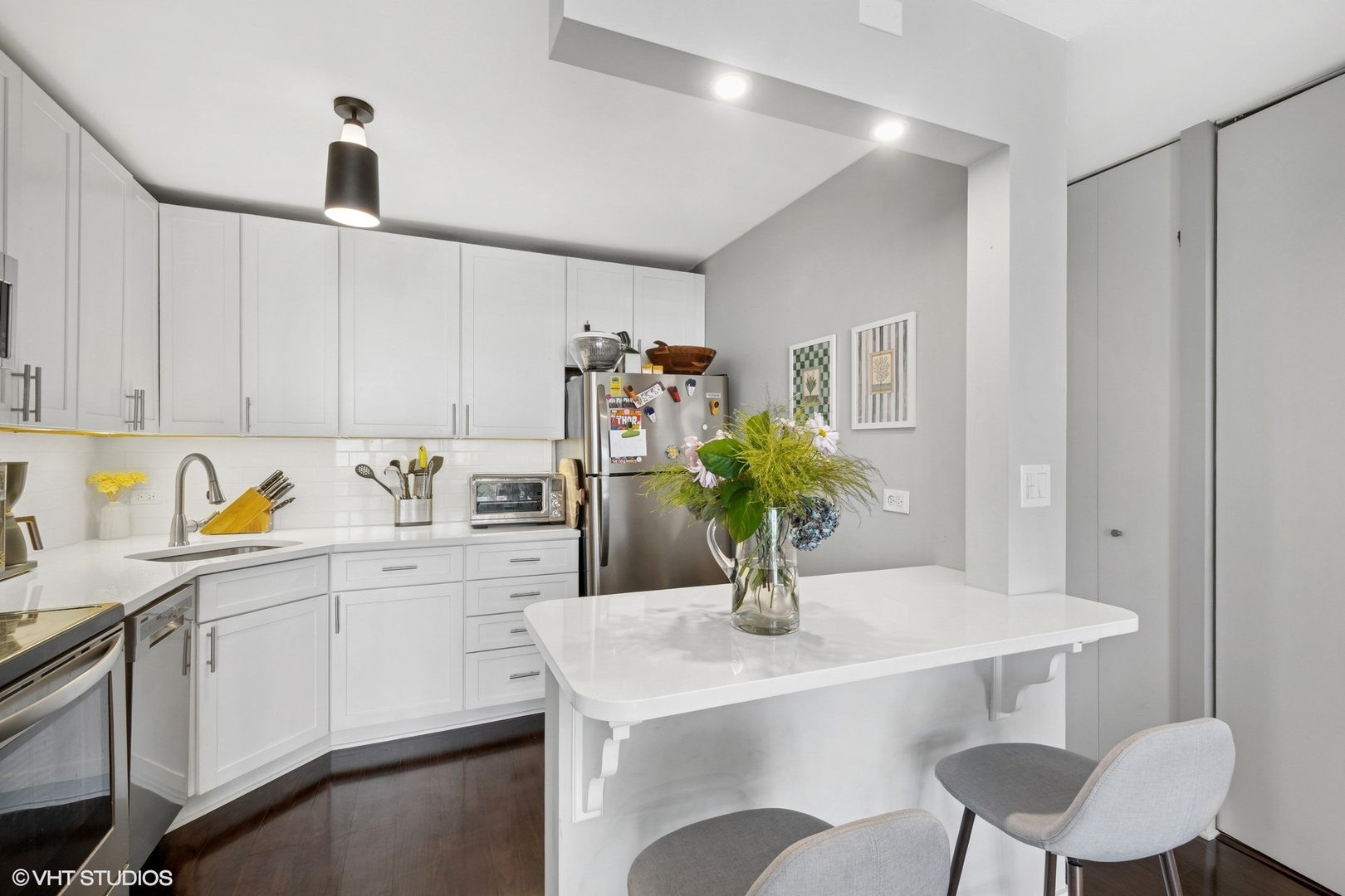 1636 N Wells Street Unit: 1107