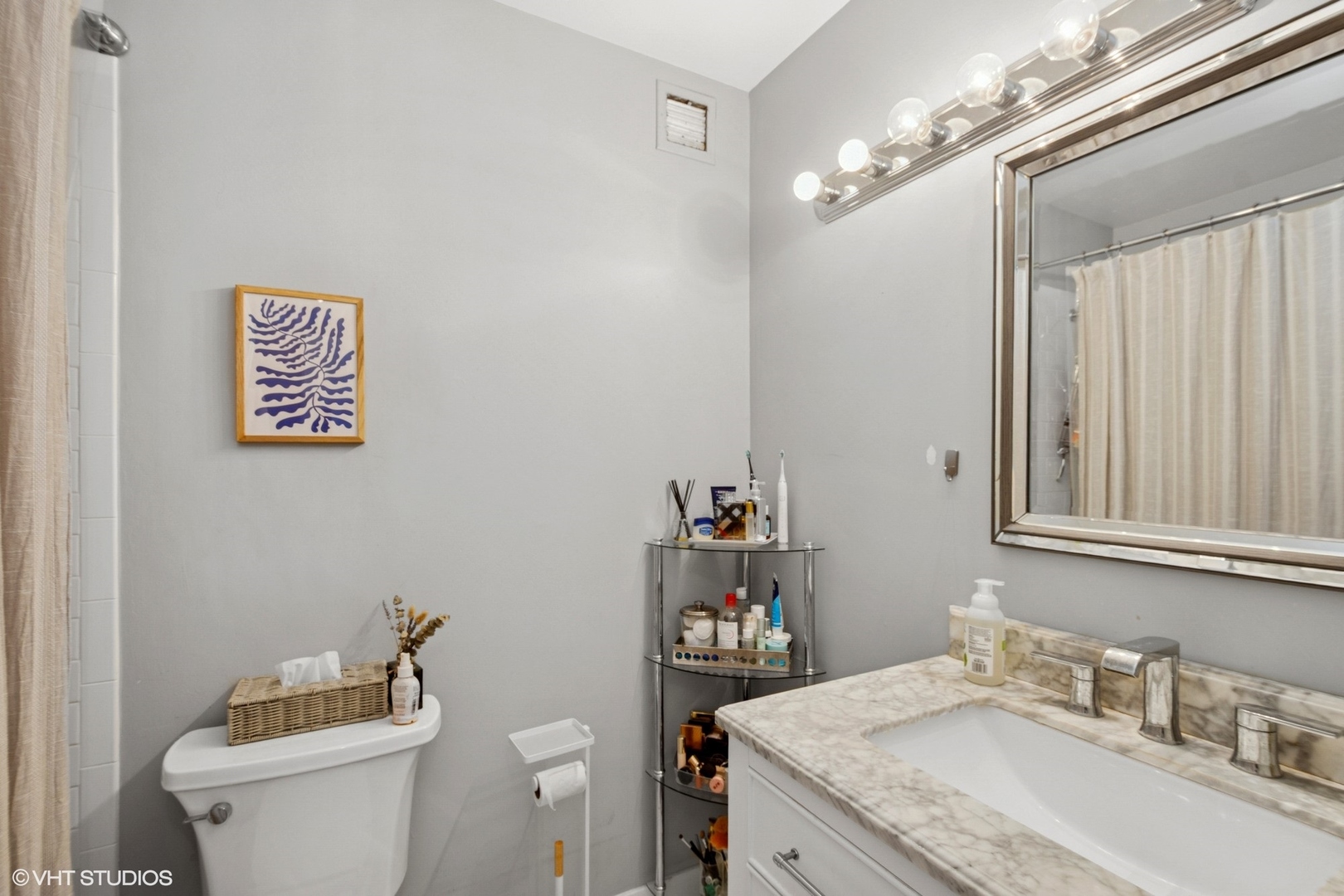 1636 N Wells Street Unit: 1107