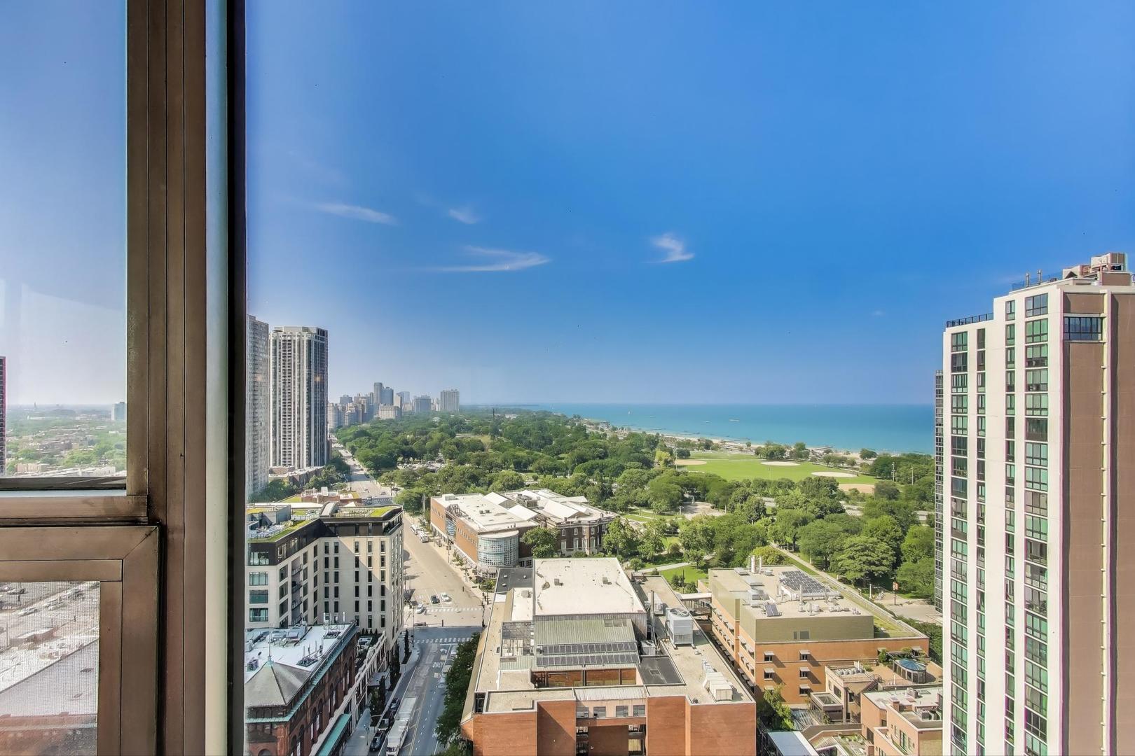 70 W Burton Place Unit: 2601