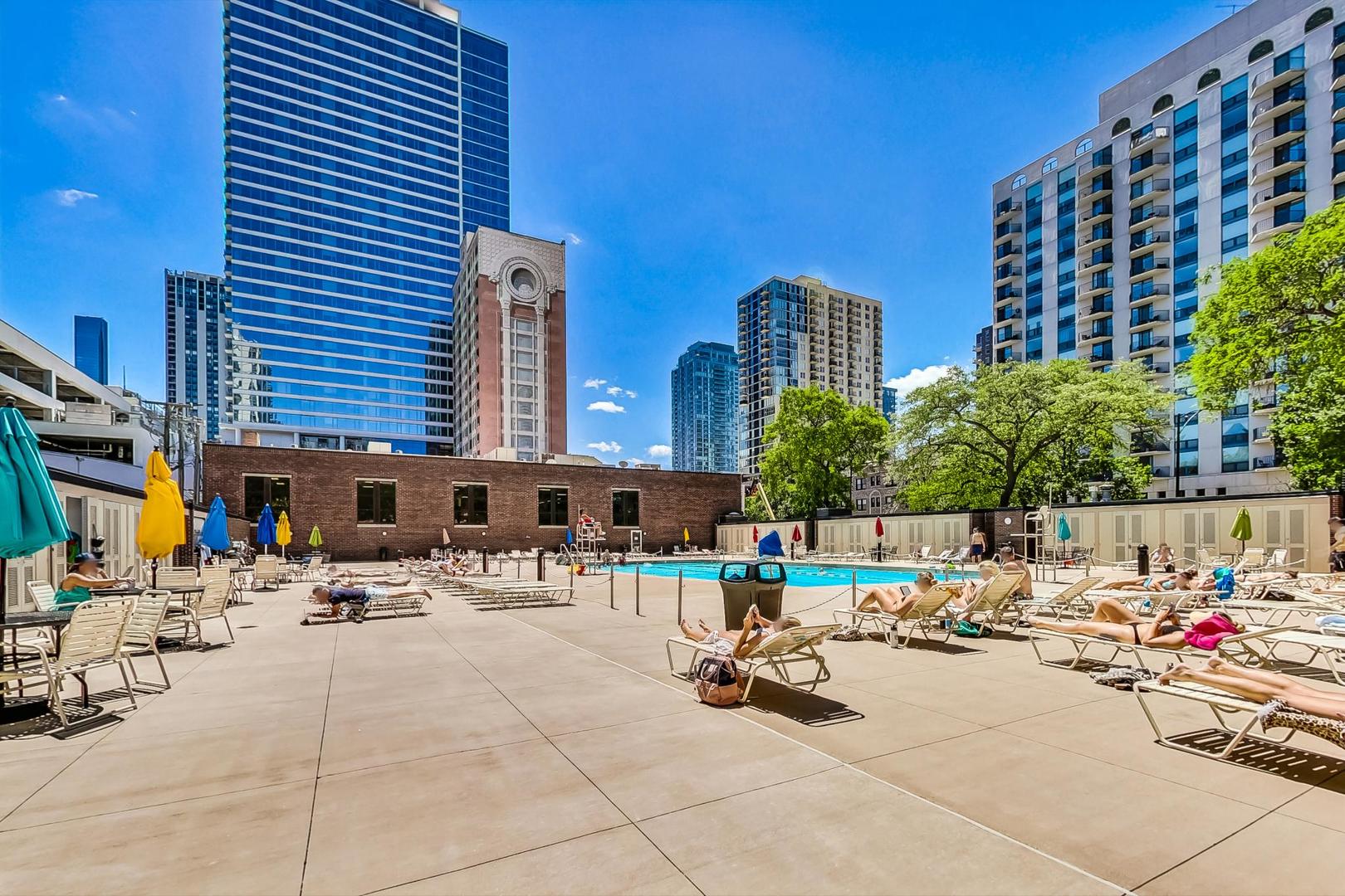 70 W Burton Place Unit: 2601