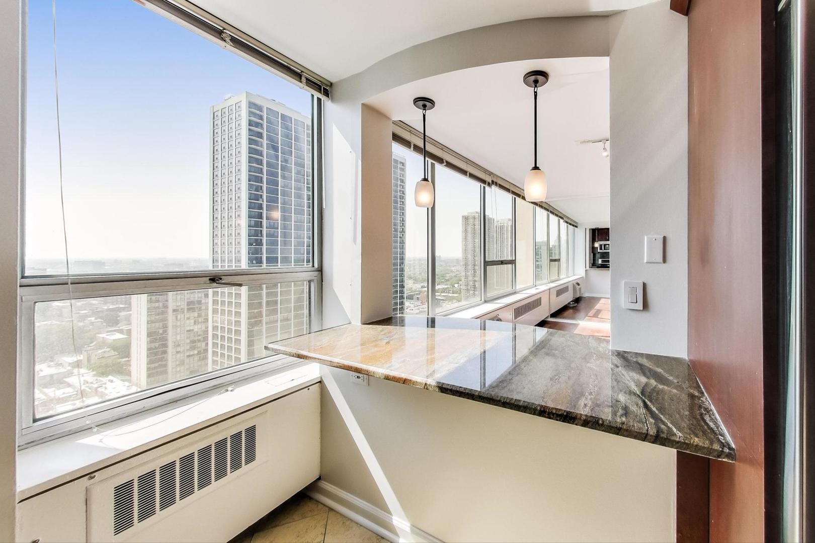 70 W Burton Place Unit: 2601