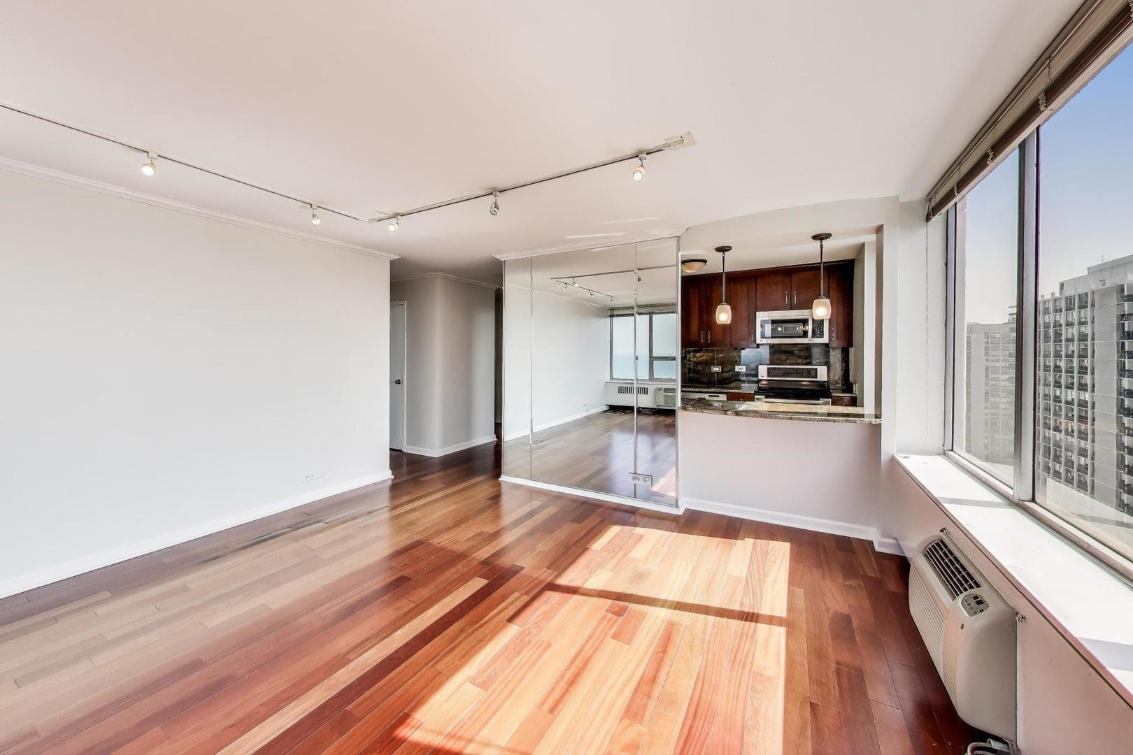 70 W Burton Place Unit: 2601
