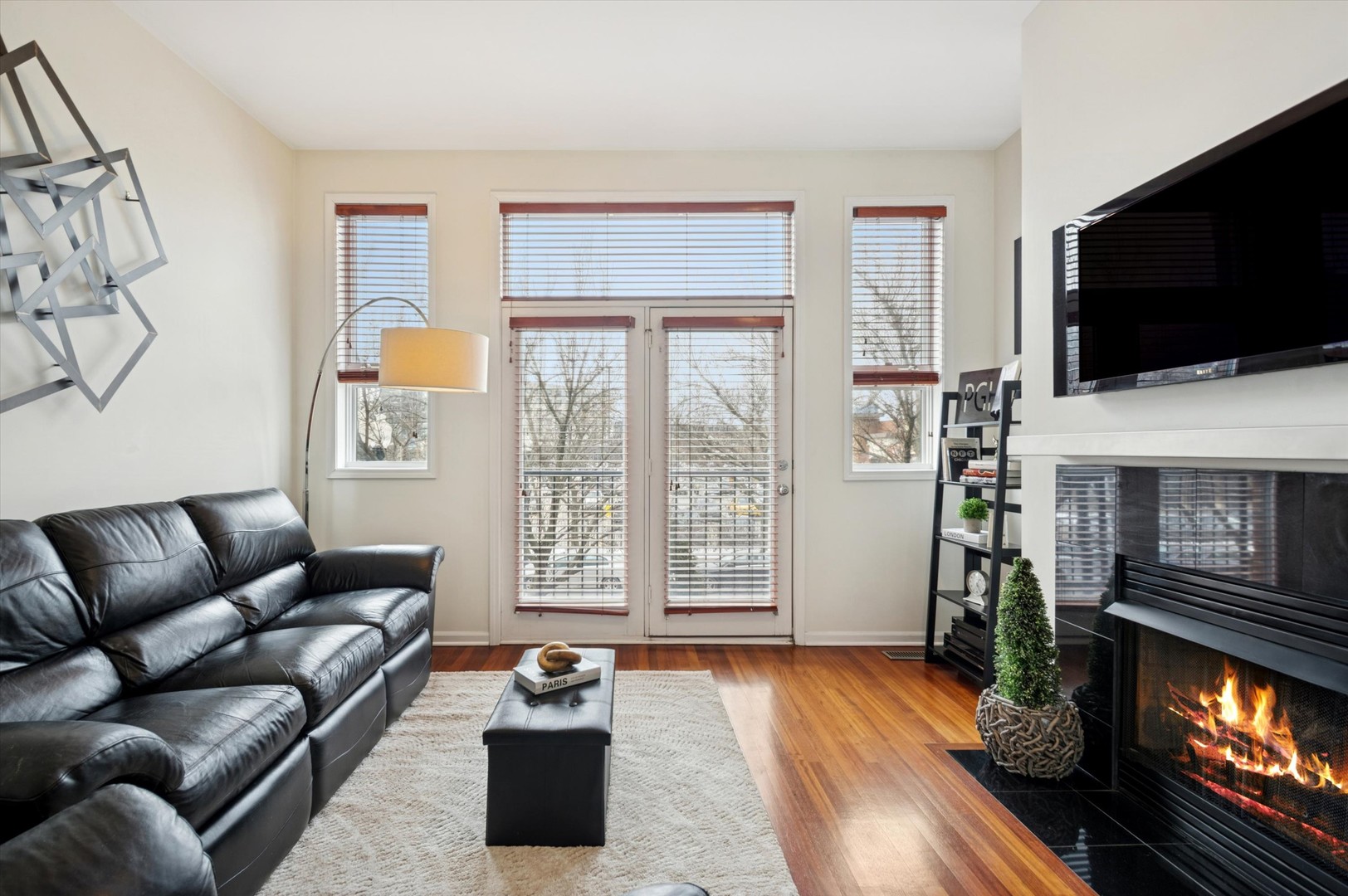 1219 N Sedgwick Street