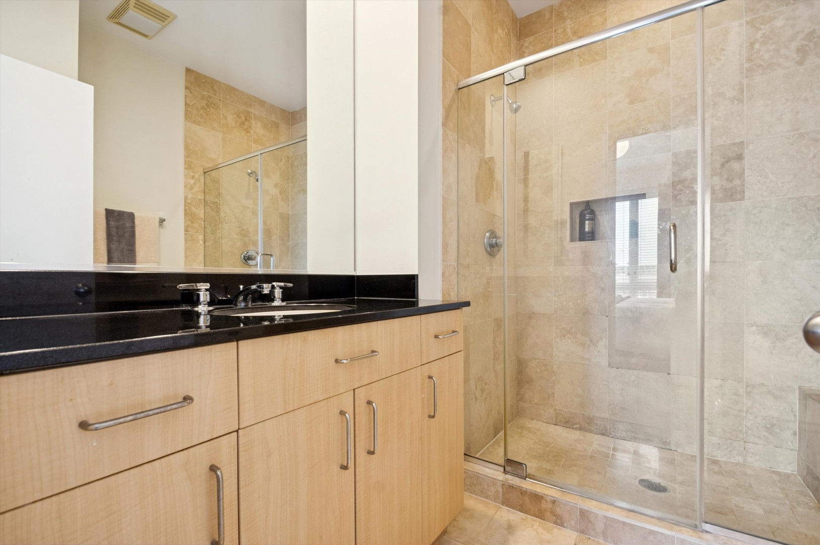 1219 N Sedgwick Street