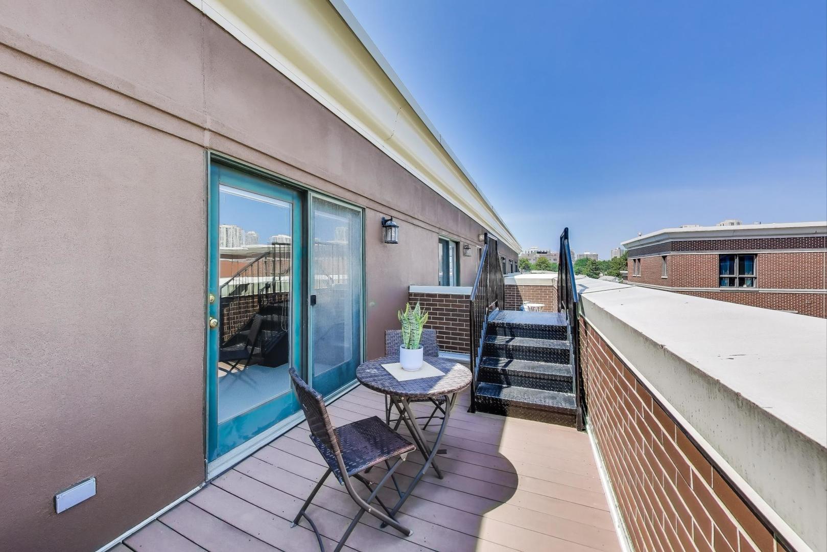 1219 N Sedgwick Street