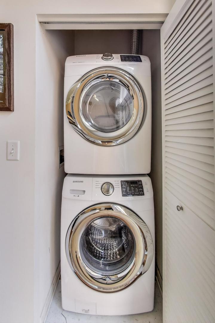 1219 N Sedgwick Street