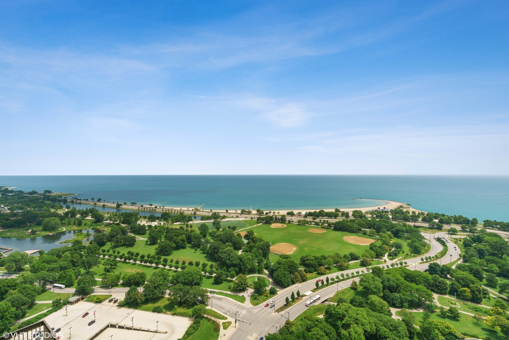 1660 N La Salle Drive Unit: 811