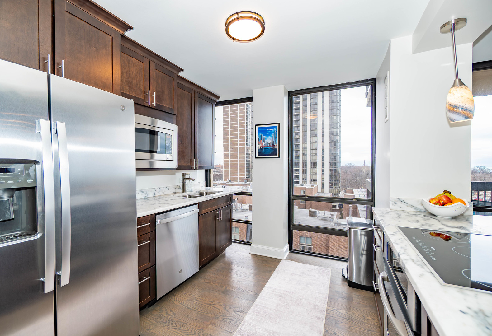 1660 N La Salle Drive Unit: 811