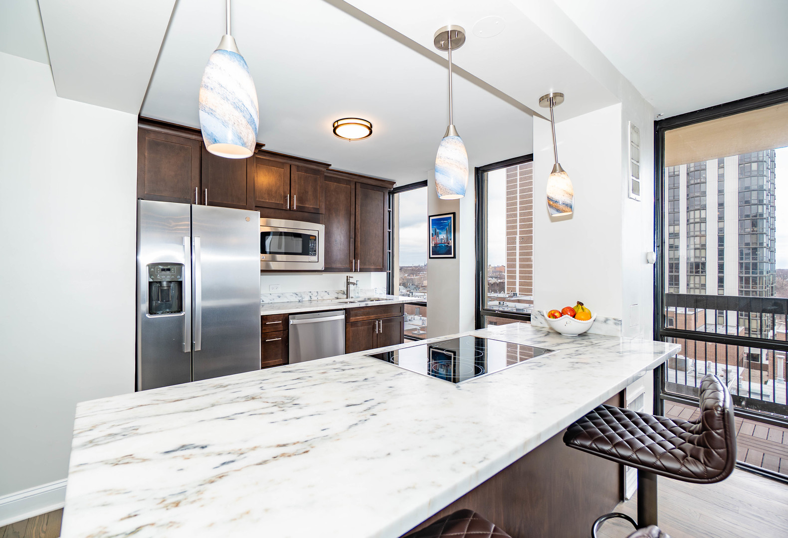 1660 N La Salle Drive Unit: 811