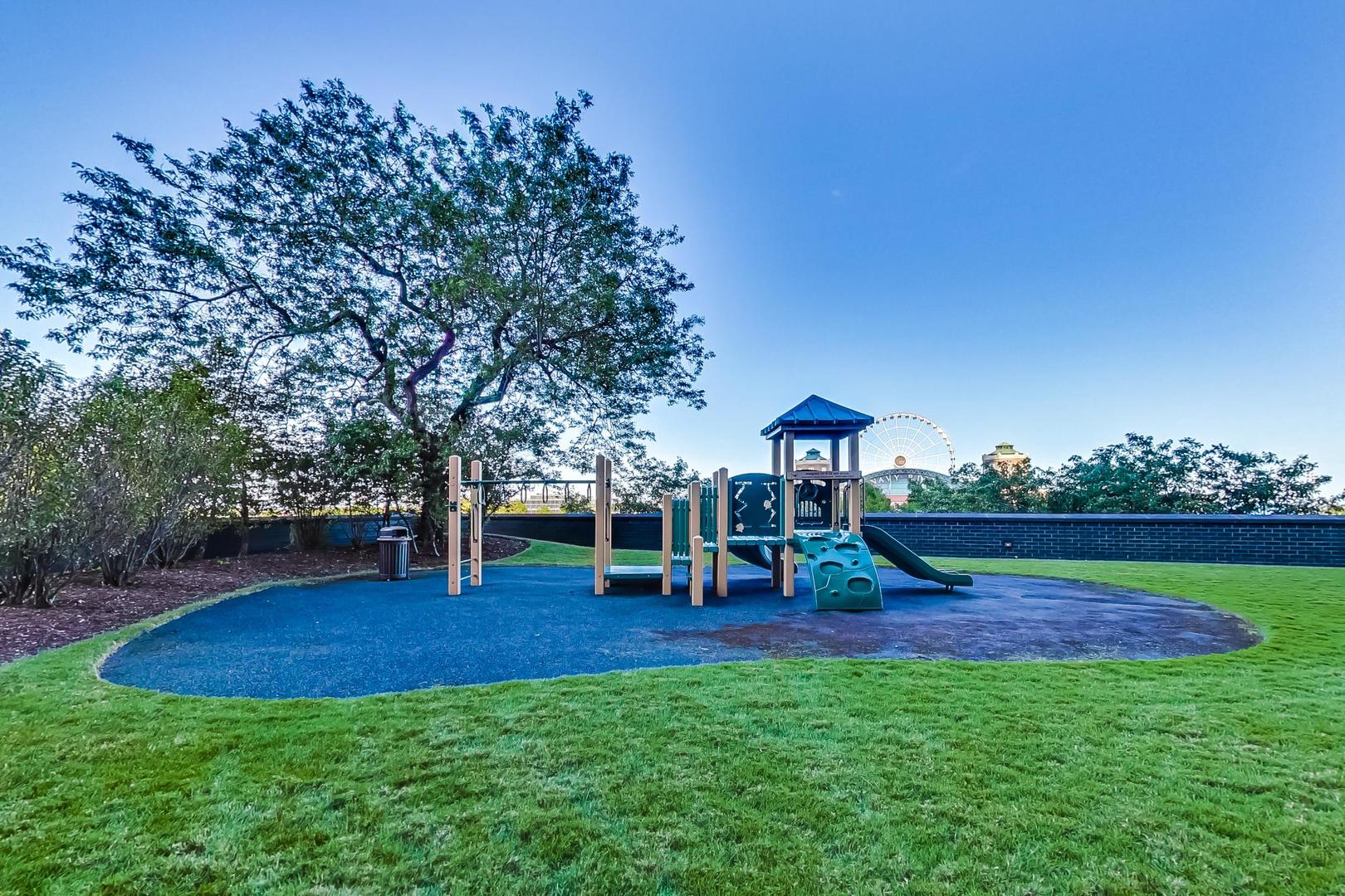 505 N Lake Shore Drive Unit: 1312