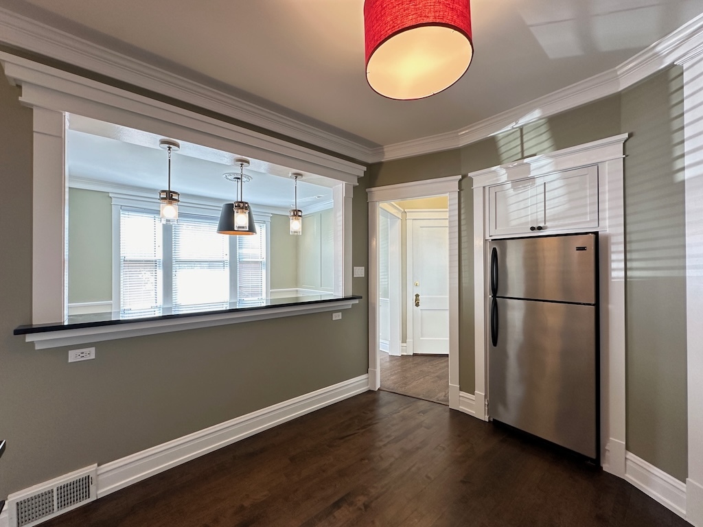 1938 W Berenice Avenue Unit: 1
