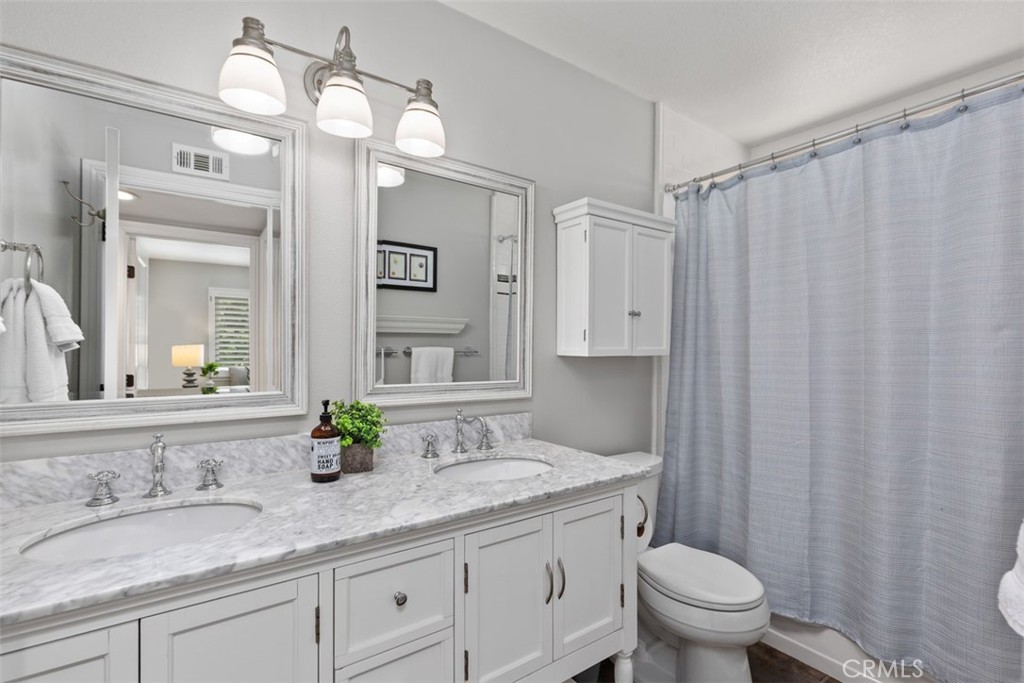 26505 Avenida Veronica