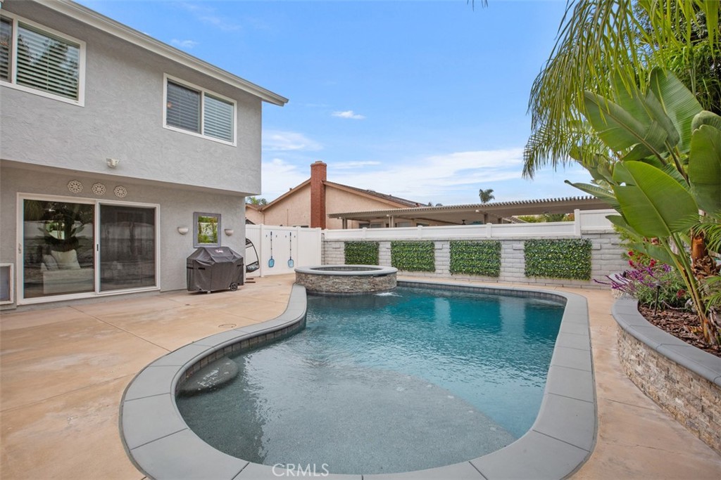 26505 Avenida Veronica