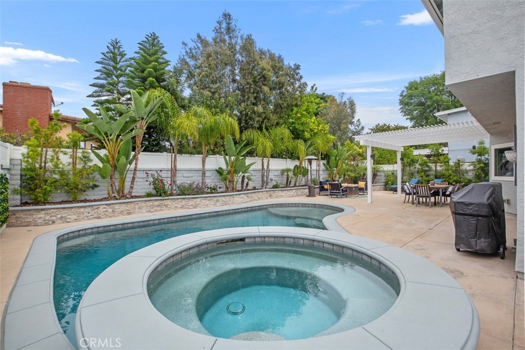 26505 Avenida Veronica