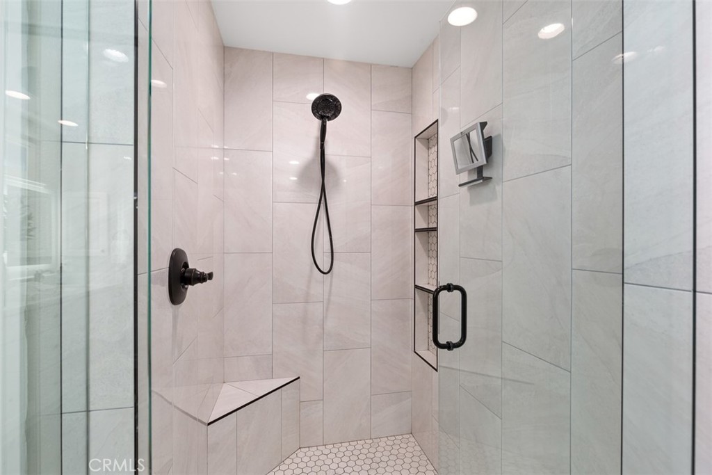 26505 Avenida Veronica