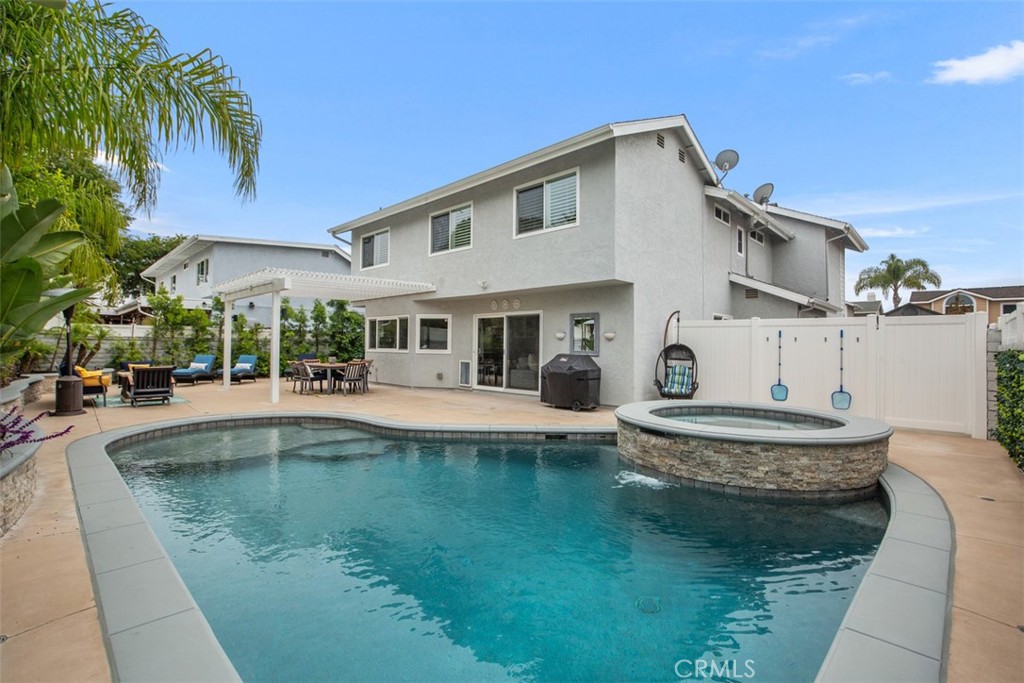 26505 Avenida Veronica