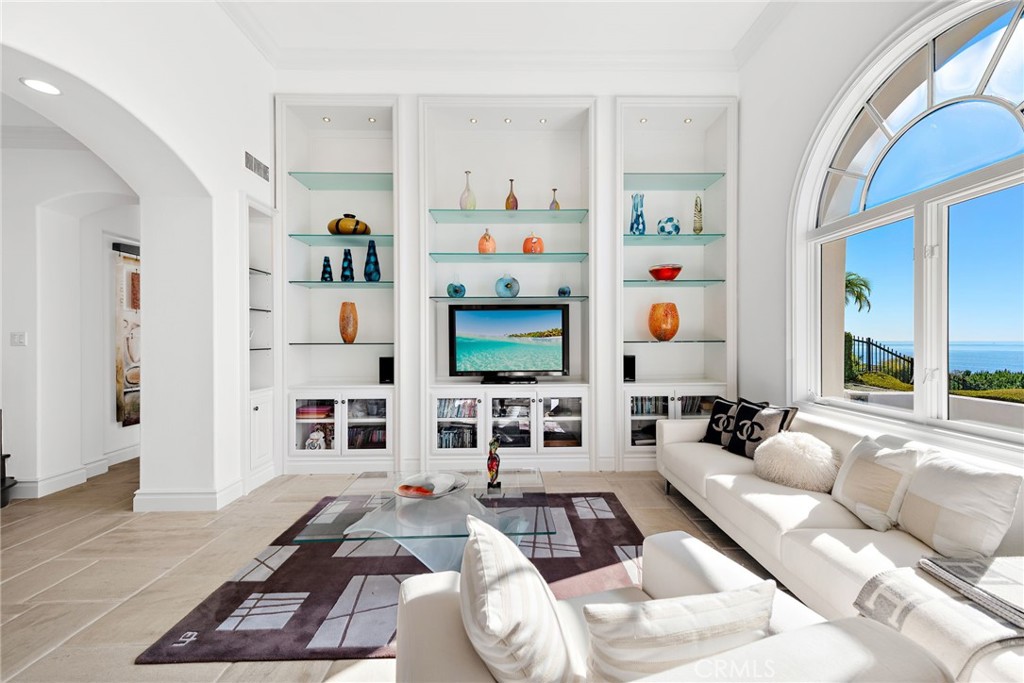 14 Rockshore Bluff