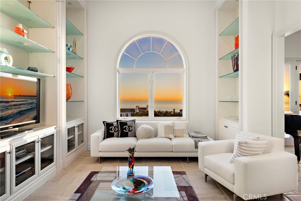 14 Rockshore Bluff