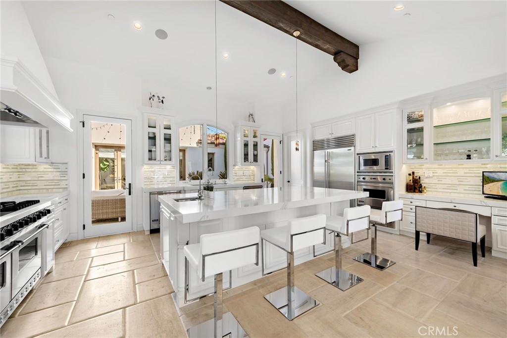 14 Rockshore Bluff
