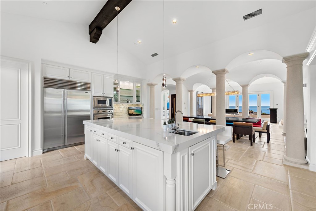 14 Rockshore Bluff