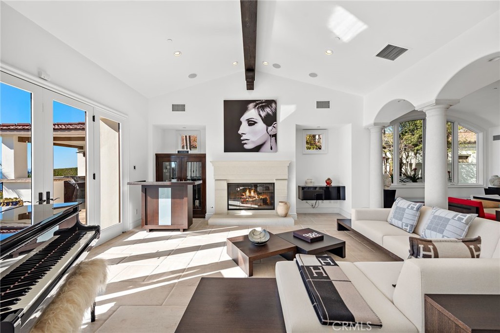 14 Rockshore Bluff