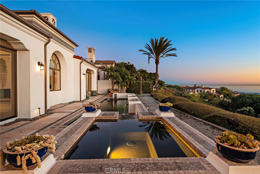 14 Rockshore Bluff