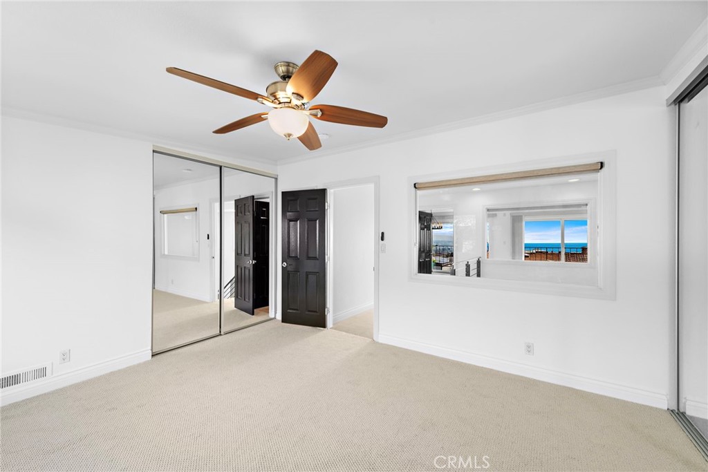 33672 Blue Lantern Street 6