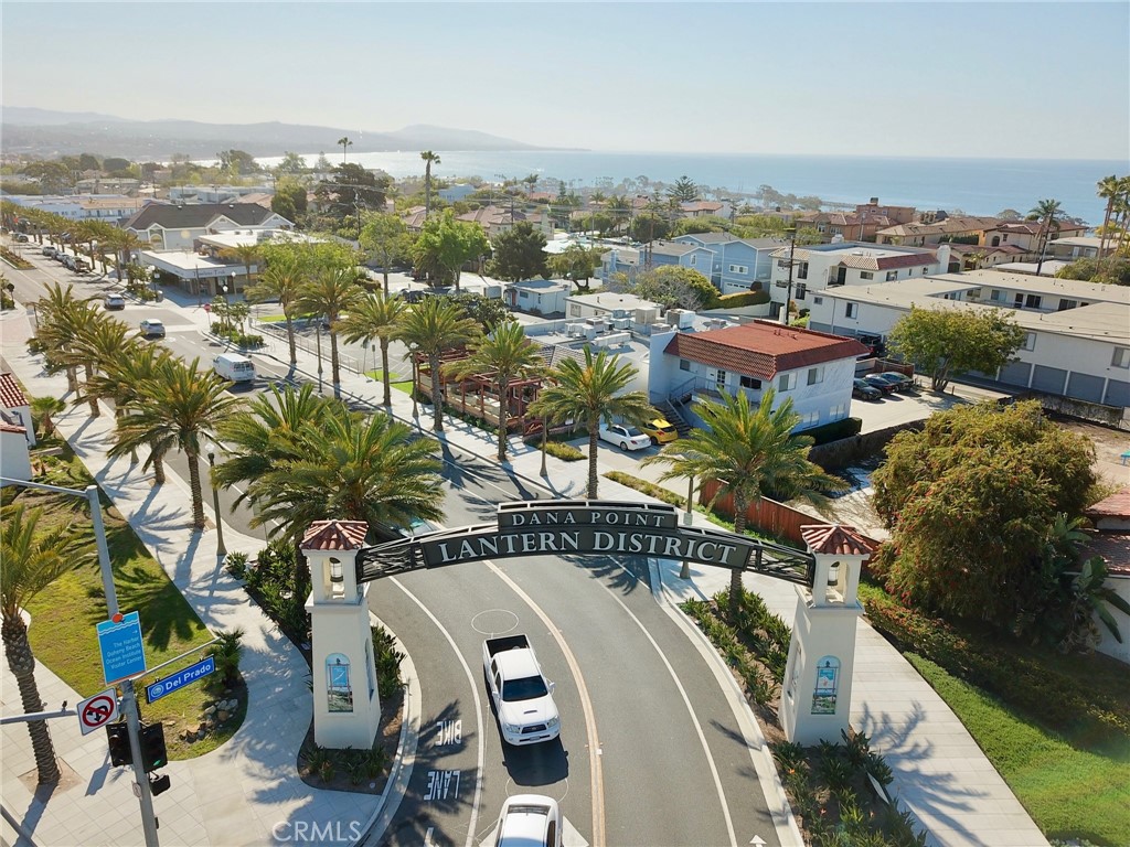 33672 Blue Lantern Street 6