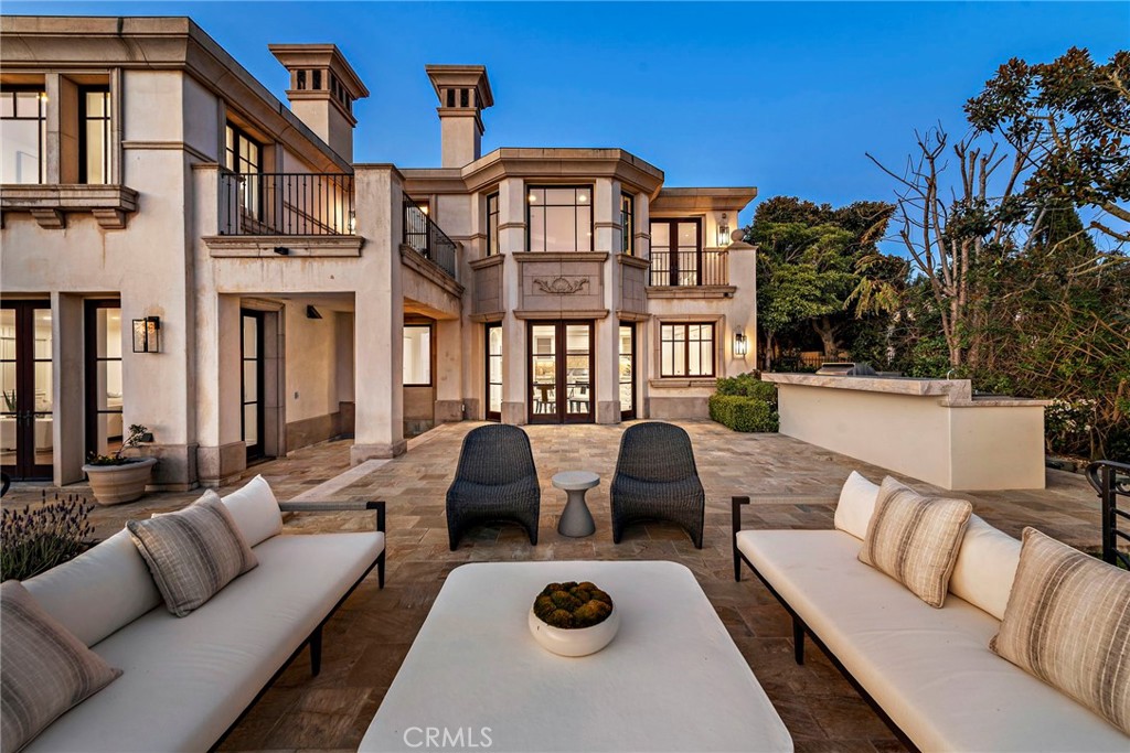 50 Pelican Crest Drive
