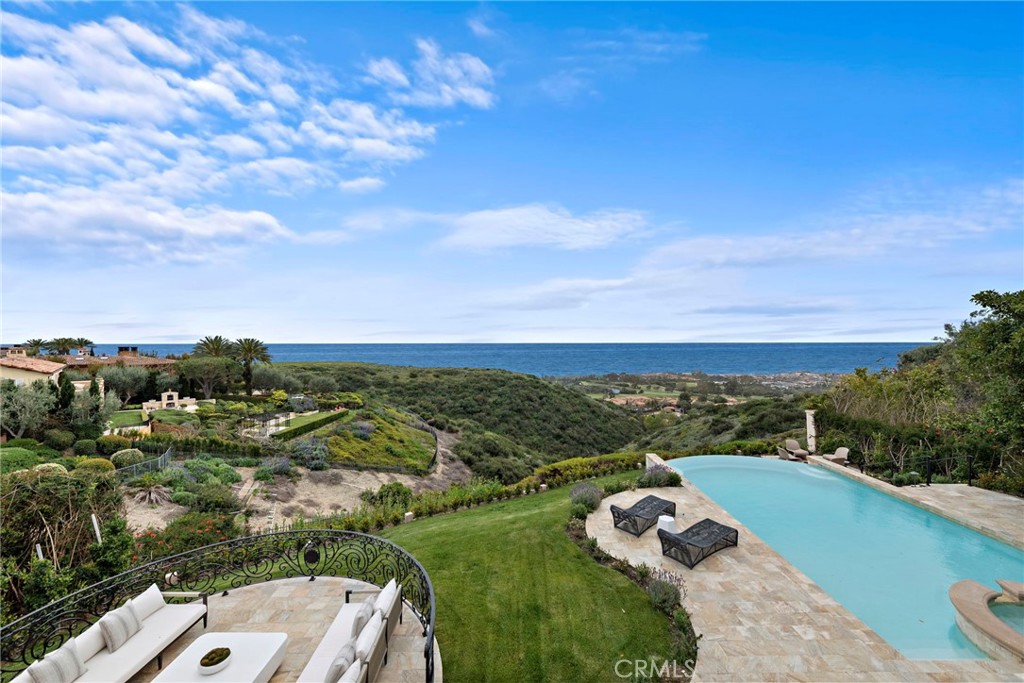 50 Pelican Crest Drive