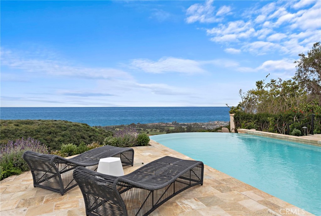 50 Pelican Crest Drive