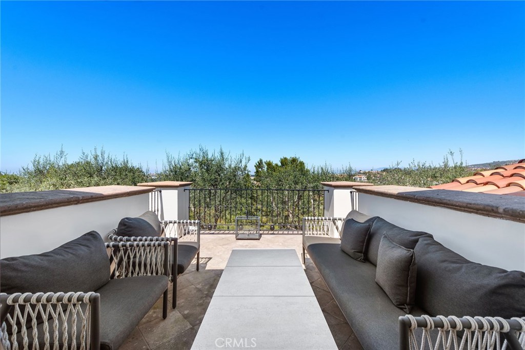 23 Skyridge