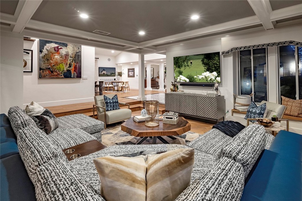 18821 Ridgeview Circle