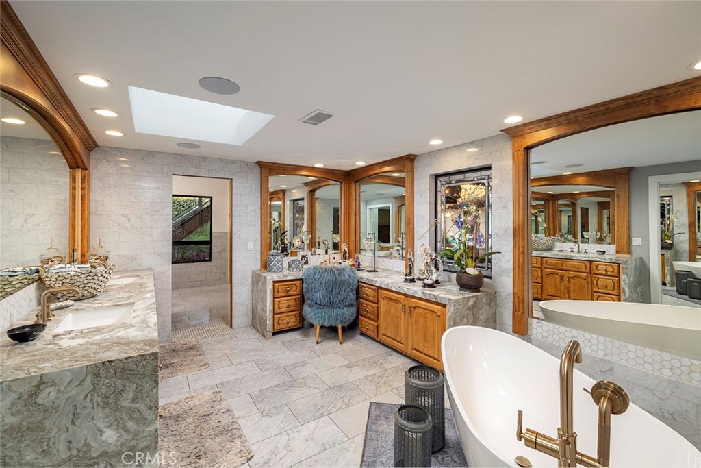 18821 Ridgeview Circle