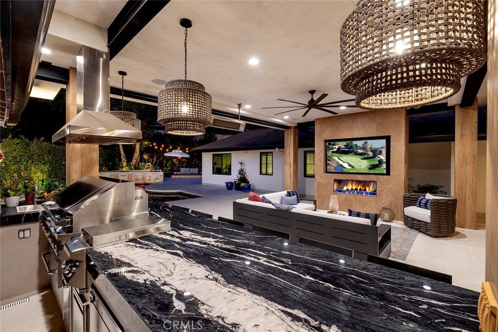 18821 Ridgeview Circle