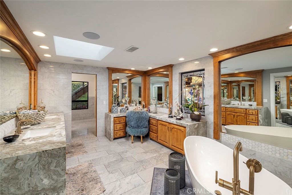 18821 Ridgeview Circle