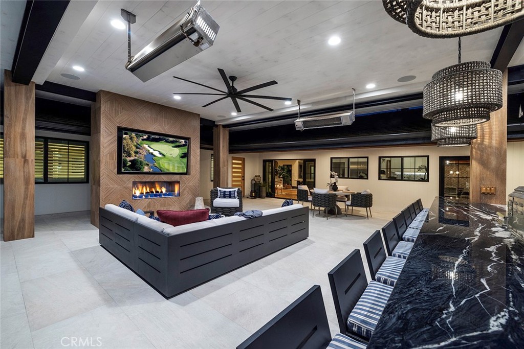 18821 Ridgeview Circle