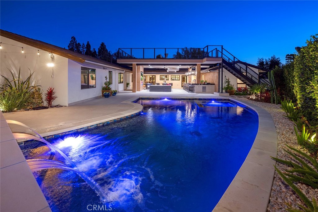 18821 Ridgeview Circle