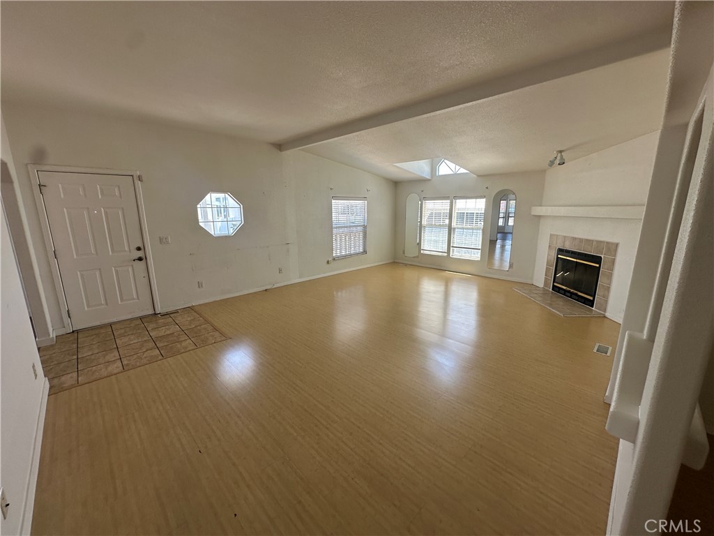 9080 Bloomfield Avenue 157