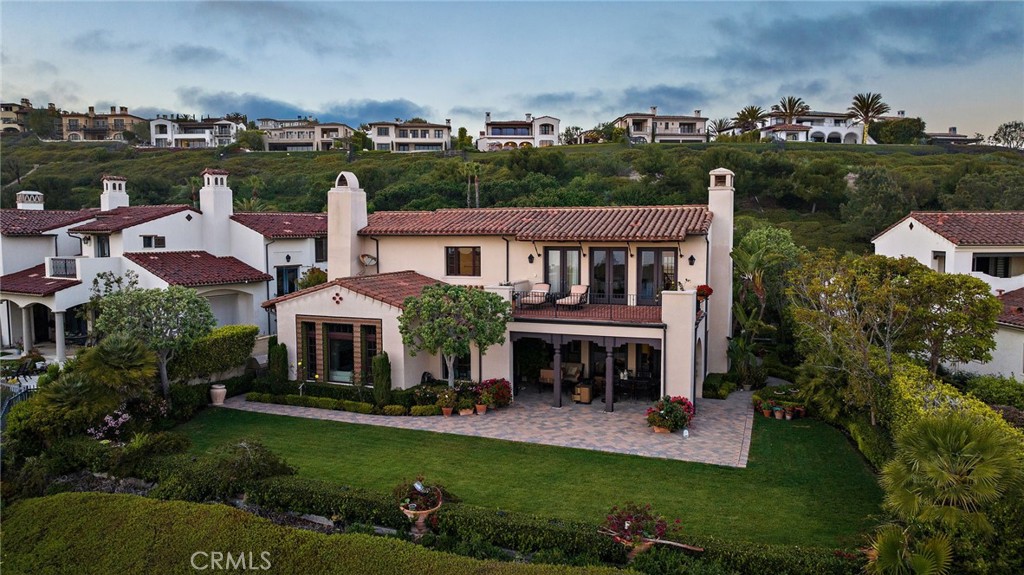 8 Whalers Bluff