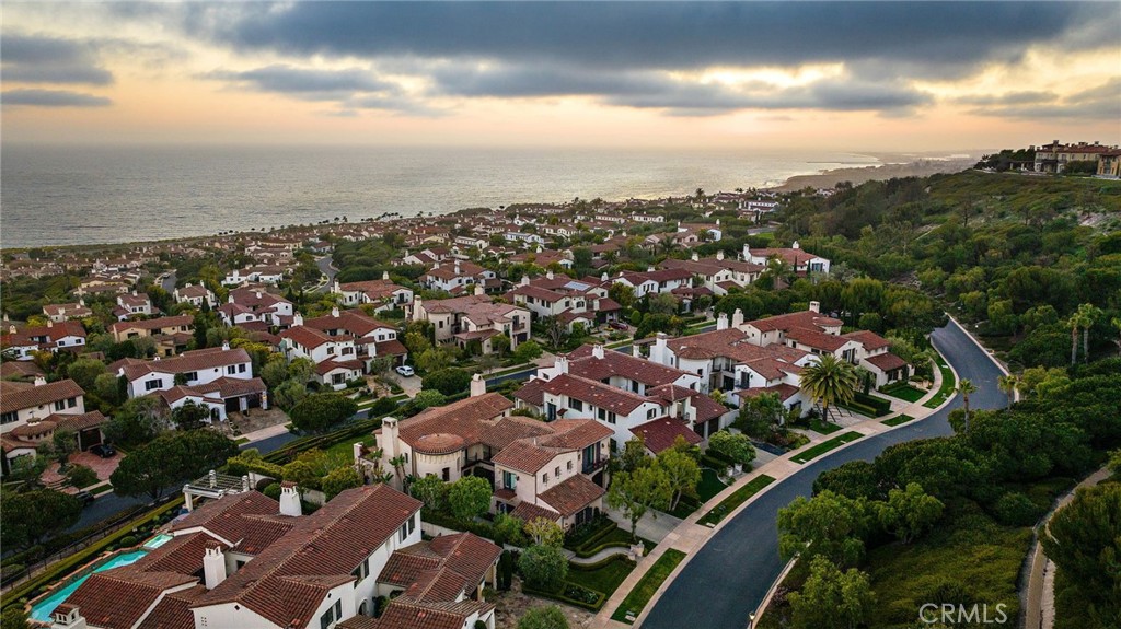 8 Whalers Bluff