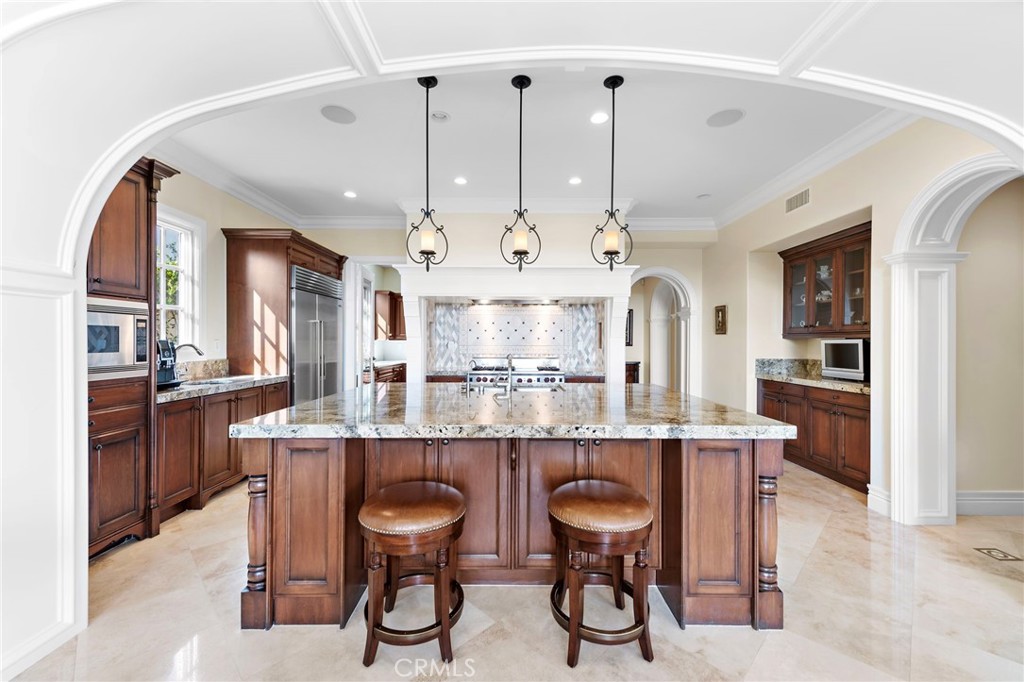 8 Whalers Bluff