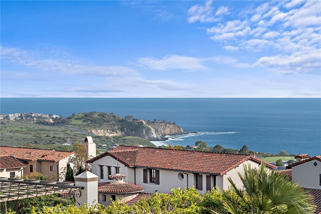 8 Whalers Bluff