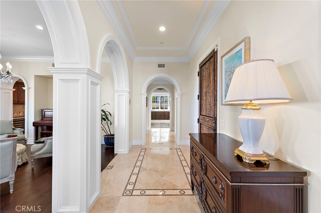 8 Whalers Bluff